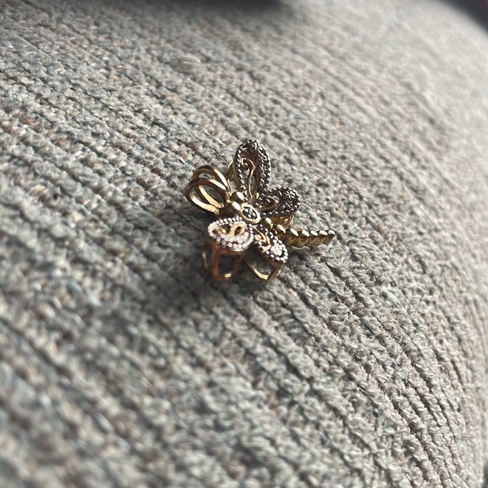 Dragonfly Necklace Pendant - Picture 4 of 4